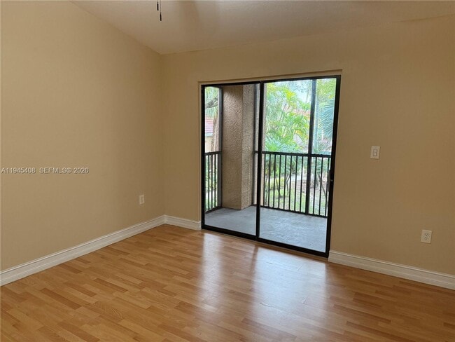 Building Photo - 10441 SW 156th Ct