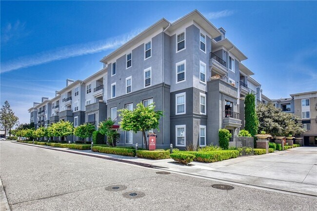 Building Photo - 1801 E Katella Ave