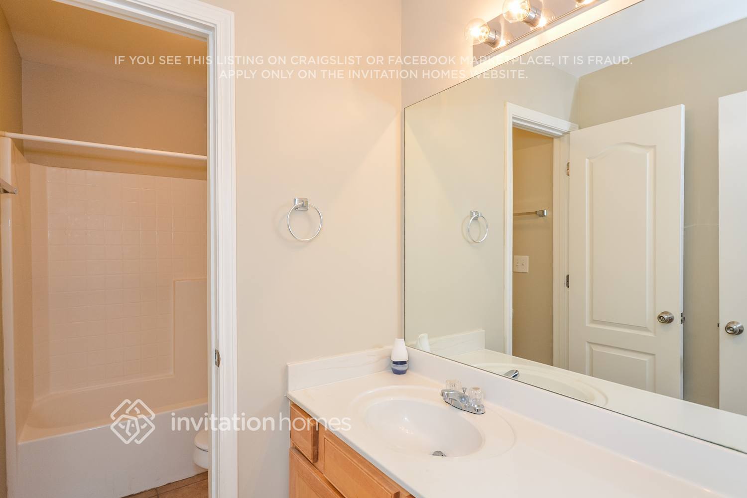 Building Photo - 429 Simonton Oak Ln SE