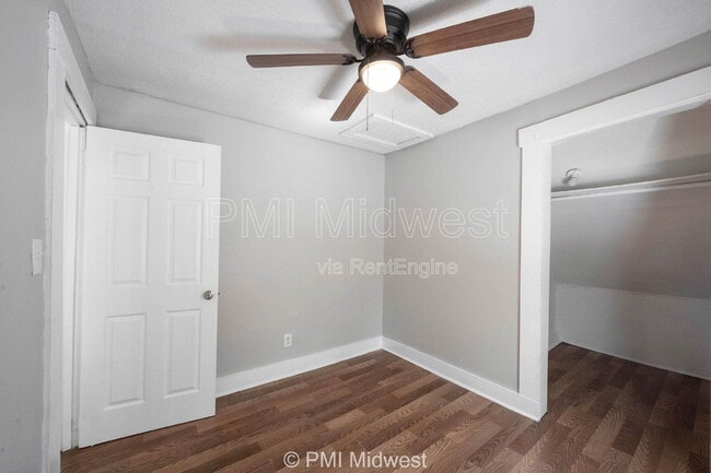 Building Photo - 445 W 29th St