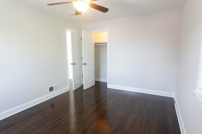 Building Photo - 2247 S 9th Ave