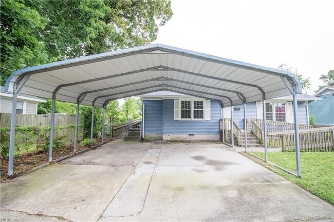 Building Photo - 1343 W 39th St