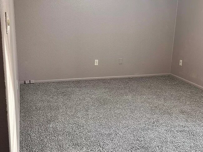 Building Photo - 2910 W Marconi Ave