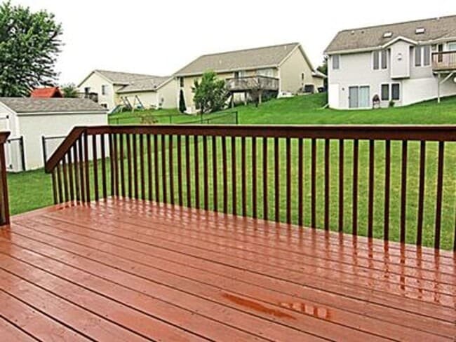 Building Photo - Great NE location -  4 bedroom 2.5 bath with attached 2 stall garage. Close to shopping & restaur...