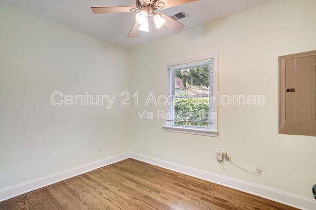 Building Photo - 4916 Chowan Ave