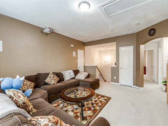 Building Photo - 8608 Davis Dr