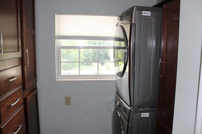 Building Photo - 168 Stewart Hills Dr
