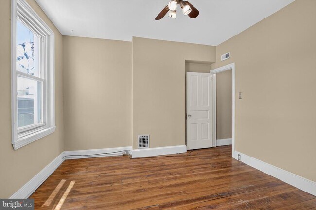 Building Photo - 2228 Taggert St