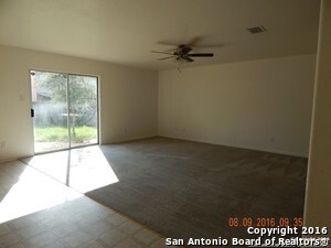 Building Photo - Over 3000 Sq ft 4 bedrooms 2.5 bath- Near ...