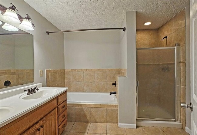 Building Photo - 5530 Deerfield Pl