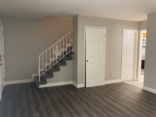 Building Photo - 6140 Gloria Dr