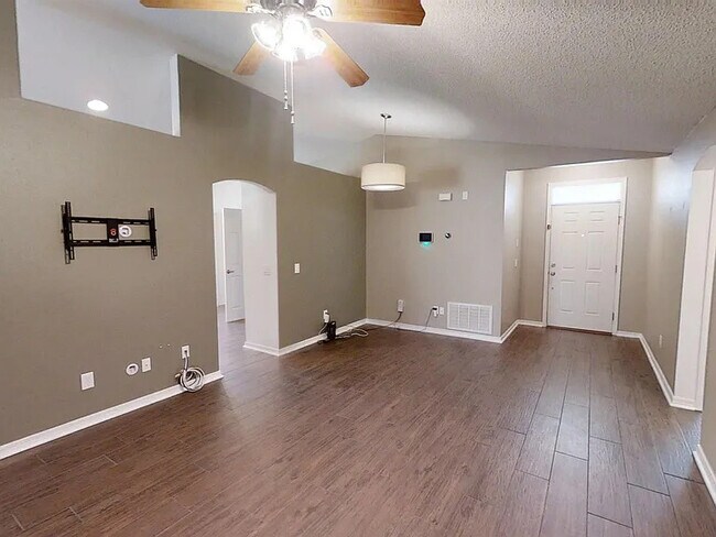 Building Photo - 4888 Makenna Cir