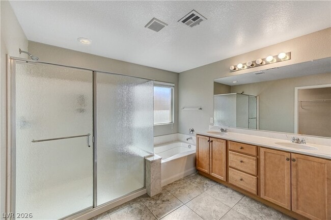 Building Photo - 10679 Country Knoll Way