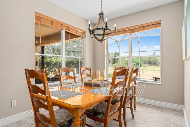 Building Photo - 825 Wildflower Rd