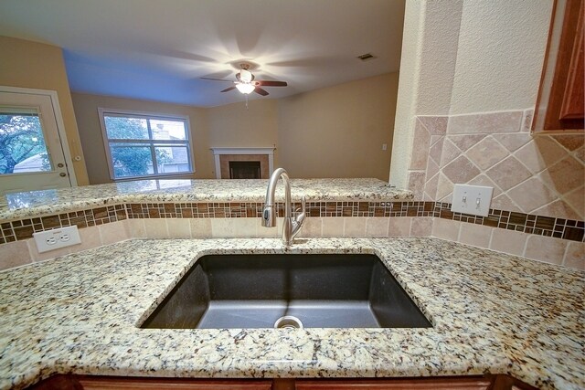 Building Photo - 25623 Coral Vine