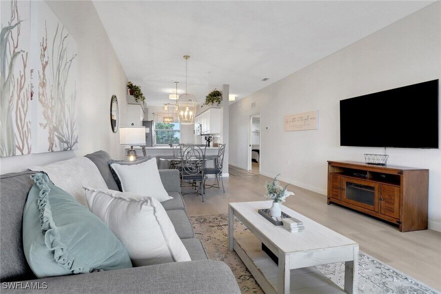 Building Photo - 3830 Sawgrass Way