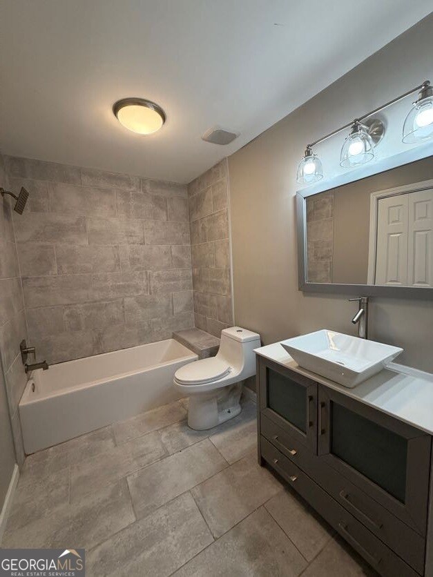 Building Photo - 133 McGill Park Ave NE