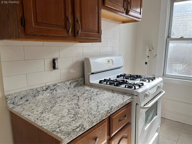 Building Photo - 43 California Ave