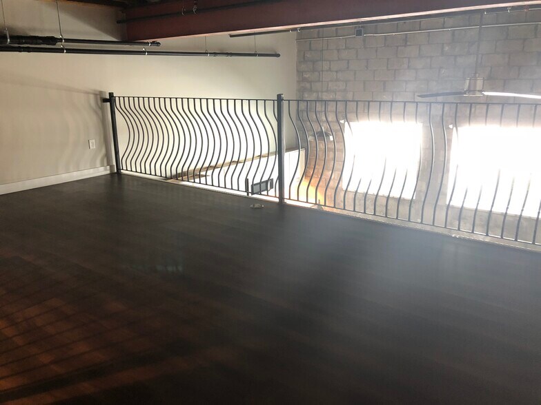 Building Photo - 108 Adams St