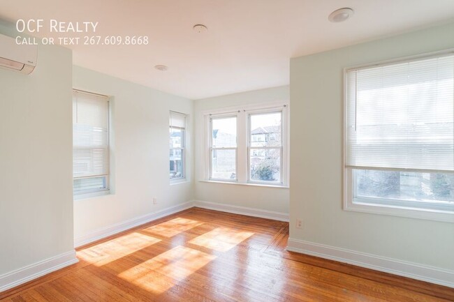 Building Photo - Large One Bed Cobbs Creek Apartment