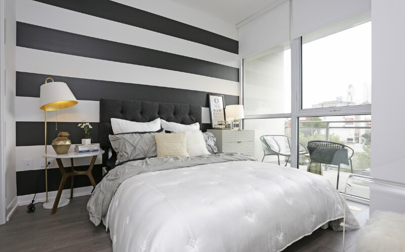 Building Photo - 740 N Hudson Ave