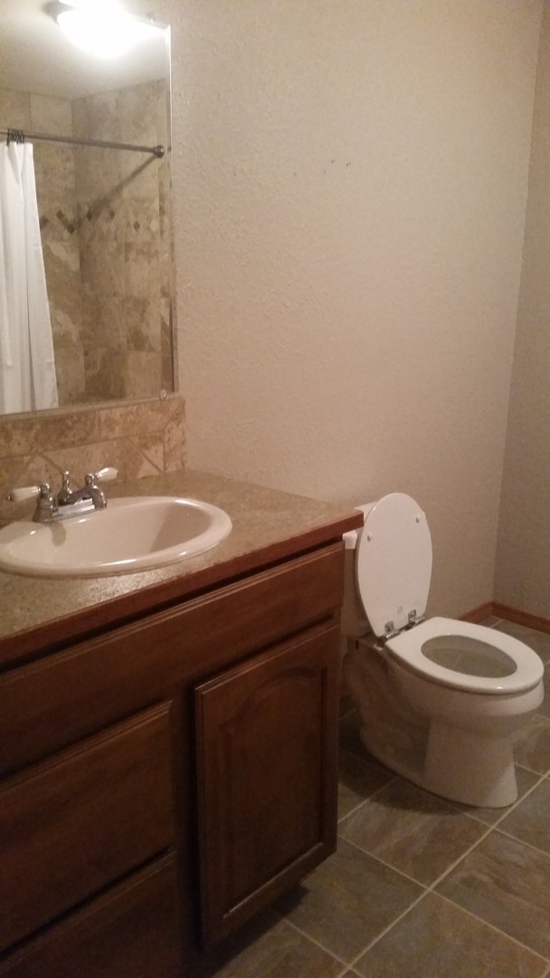 Building Photo - Beautiful South Hill Home!