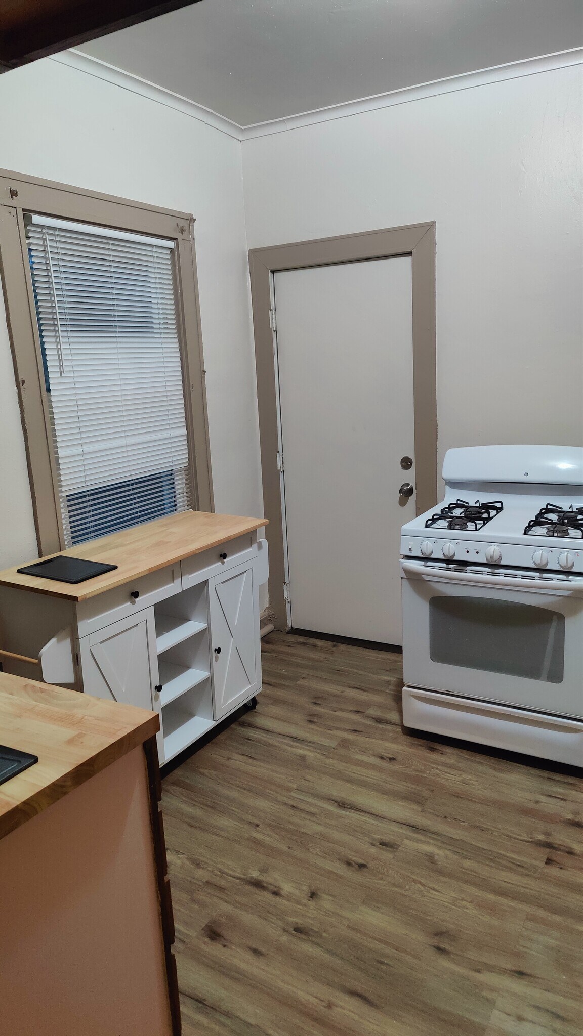 Building Photo - 3404 Alto Rd