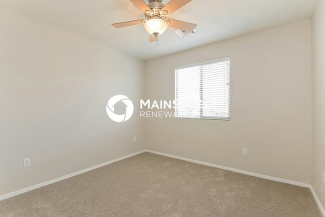 Building Photo - 10559 E Pleasant Pasture Dr