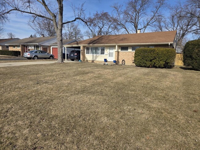 Primary Photo - 1111 Midway Rd