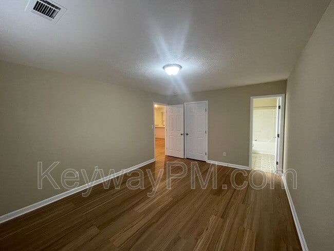 Building Photo - 7211 Curacas Dr