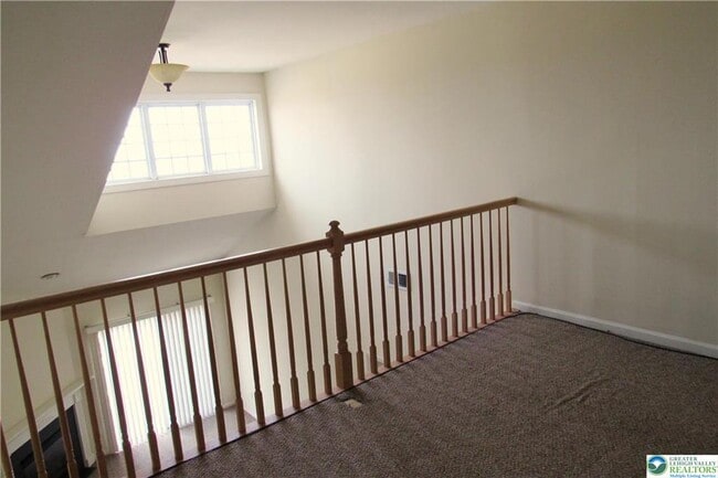 Building Photo - 929 Eden Terrace