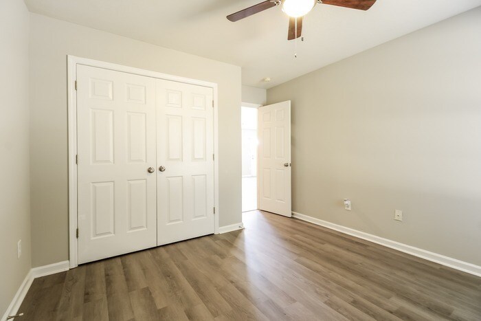 Building Photo - 306 Yukon Dr