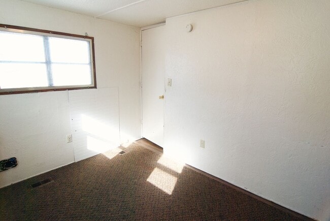 Building Photo - Cozy 2 Bed, 1 Bath Home in Idaho Falls!