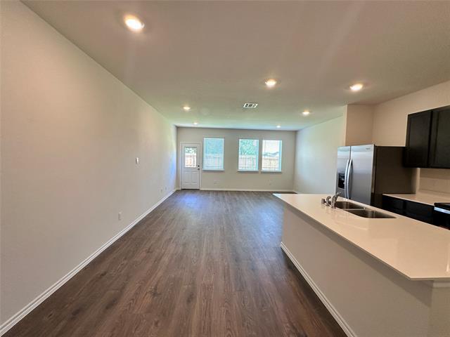 Building Photo - 634 White Ash Dr
