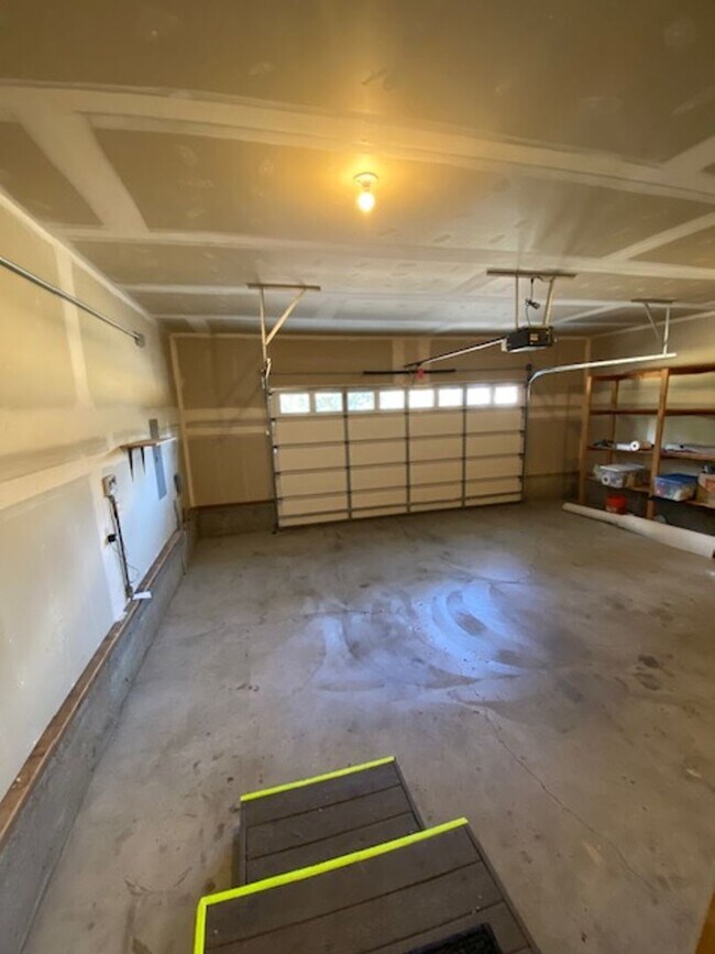 Building Photo - 20166 Merriewood Ln