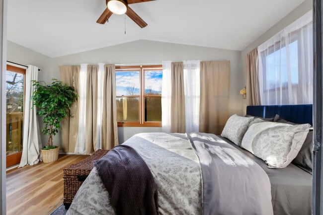 Building Photo - 4544 Erie Ave NW