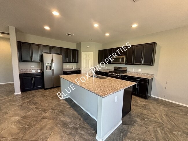 Building Photo - 3156 S Three D Ct