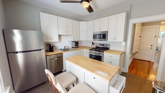 Building Photo - 2309 Thurman Ave
