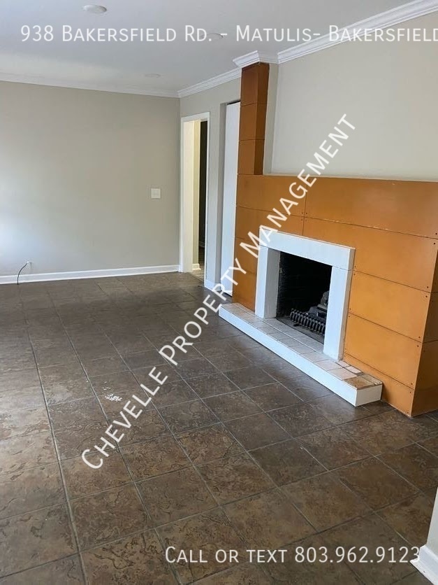 Building Photo - 938 Bakersfield Rd