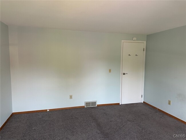 Building Photo - 6148 Bethlehem Ln