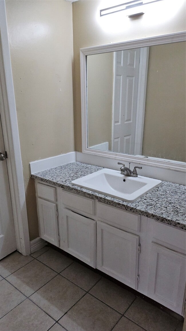 Building Photo - 12807 Villawood Ln