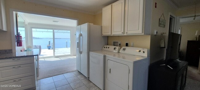 Building Photo - 259 Joseph St