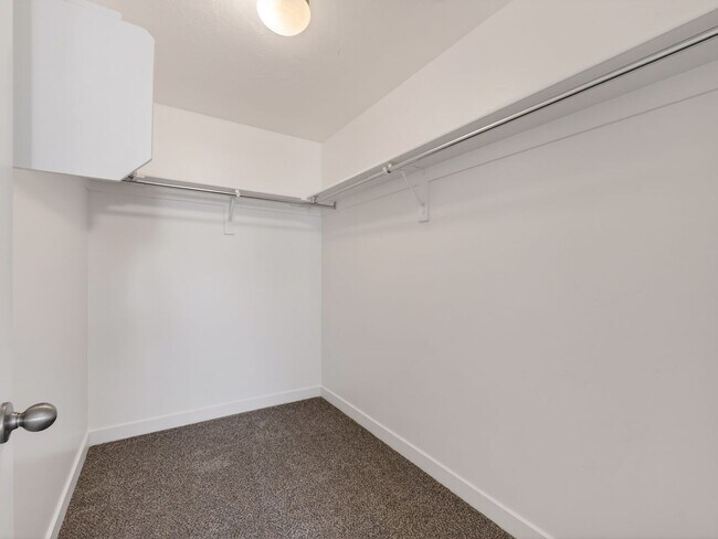 Building Photo - 98 E Harmony Ct