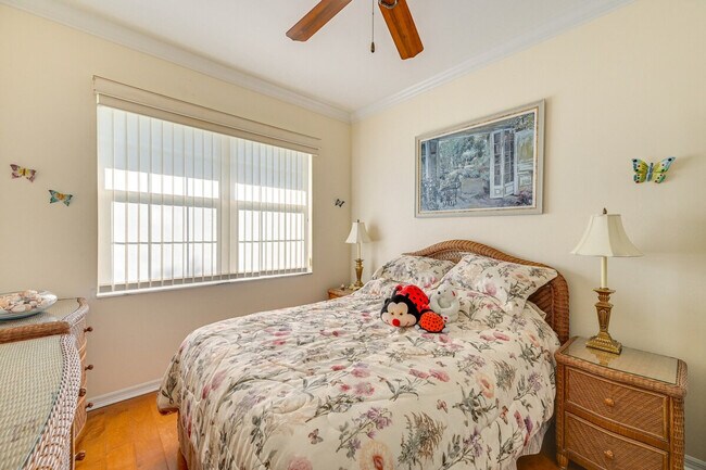 Building Photo - 25031 Banbridge Ct