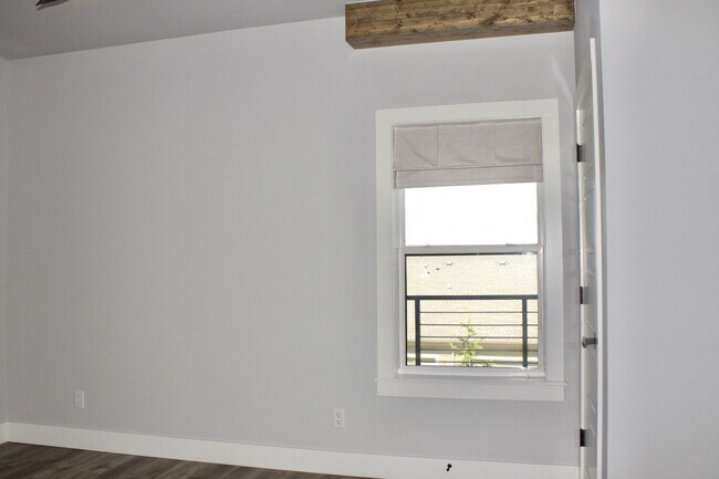 Building Photo - Modern 1-Bedroom Oasis in Bentonville with...