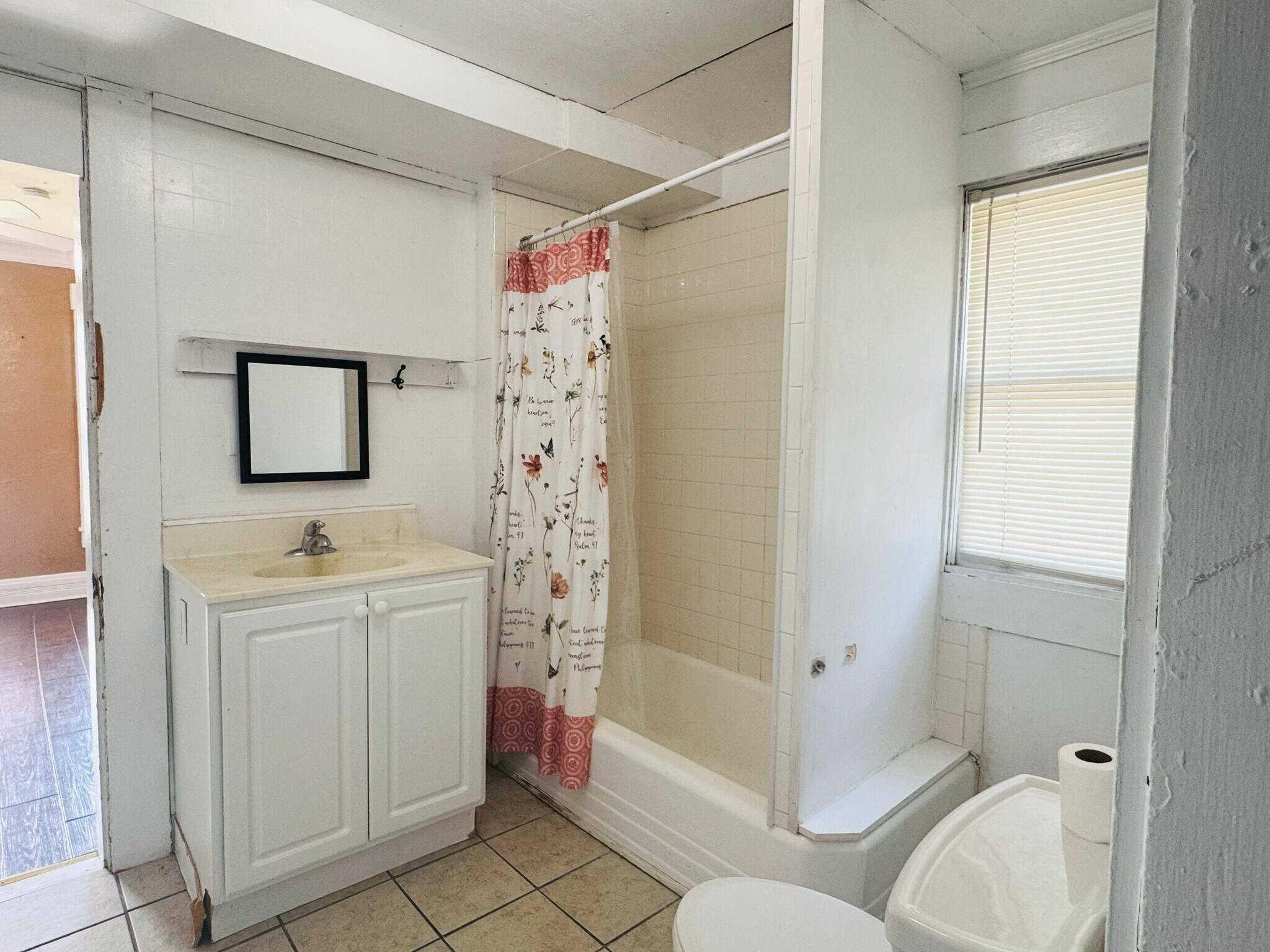 Bathroom - 328 W High St