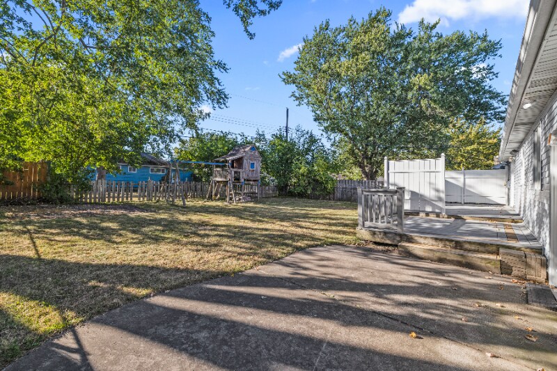 Building Photo - 110 Rosemont Dr