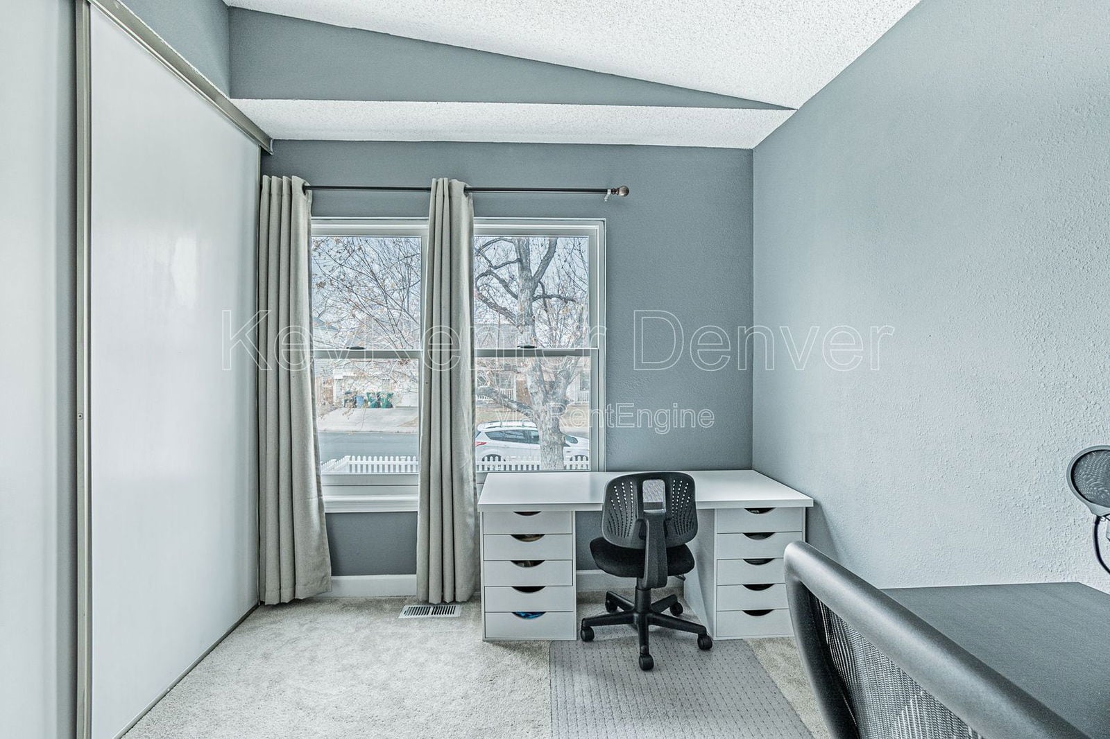 Building Photo - 18747 E Carmel Cir