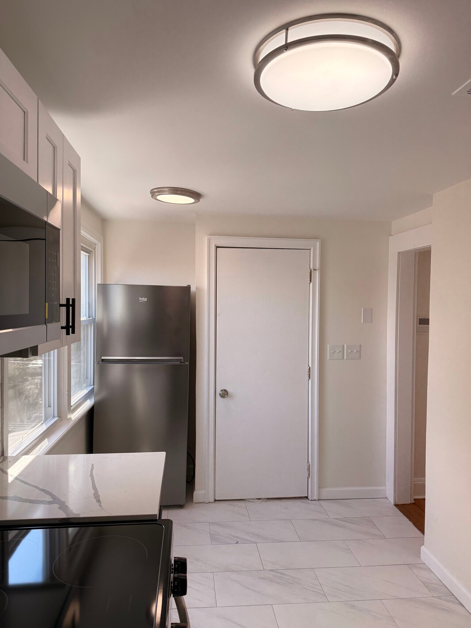 Building Photo - 173 Fairview Ave