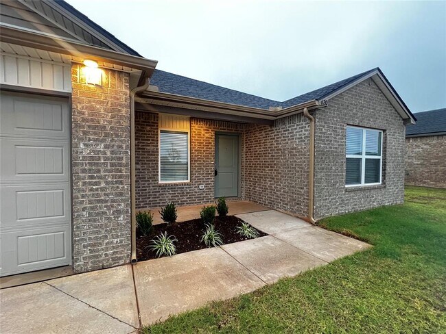 Primary Photo - 620 SW 11th St